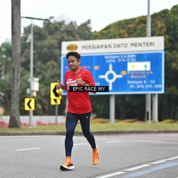 Runner Photo 3999903