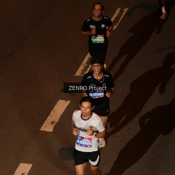 Runner Photo 3999923
