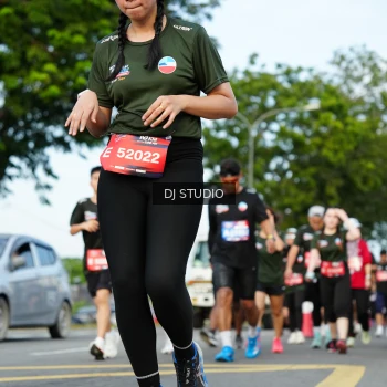 Runner Photo 3999933