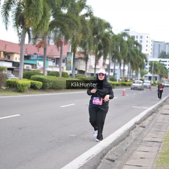 Runner Photo 3999950