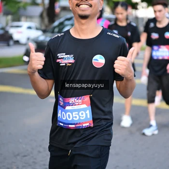 Runner Photo 3999974