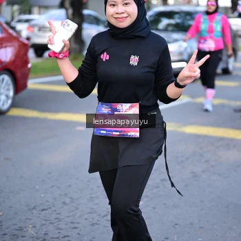 Runner Photo 3999980