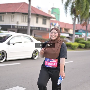 Runner Photo 3999982