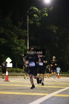Runner Photo 3999988