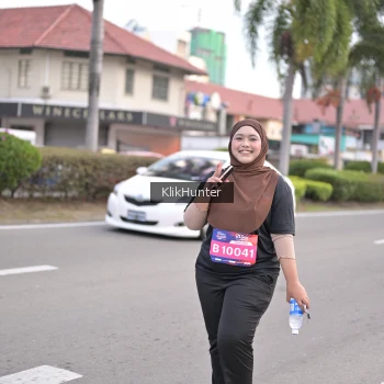 Runner Photo 3999991