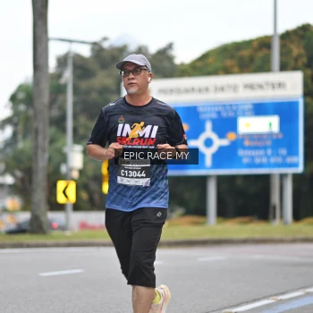 Runner Photo 3999995