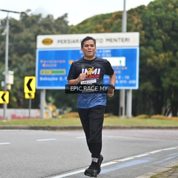 Runner Photo 4000256