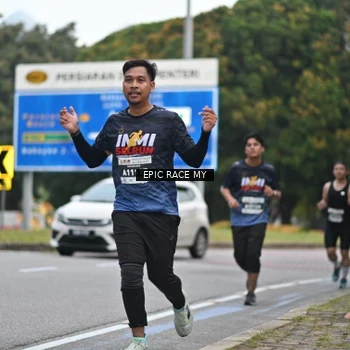 Runner Photo 4000458