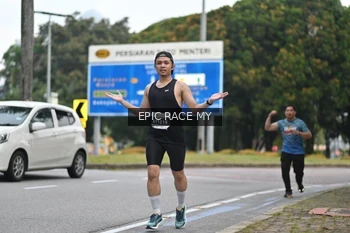 Runner Photo 4000513