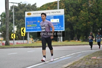 Runner Photo 4000635