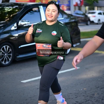 Runner Photo 4001200