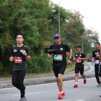 Runner Photo 4002549