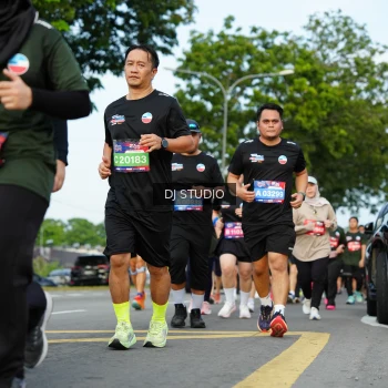 Runner Photo 4002876