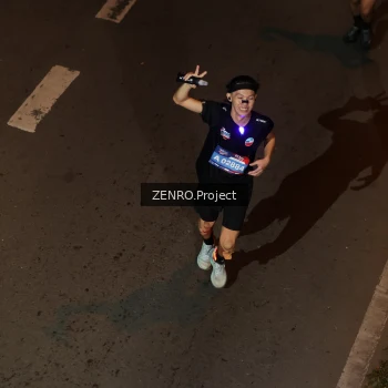 Runner Photo 4003243