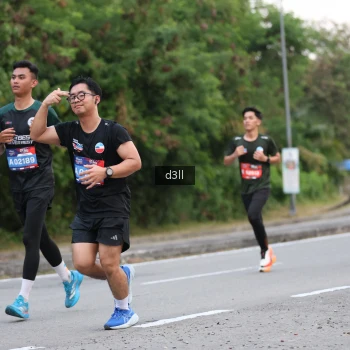 Runner Photo 4003372