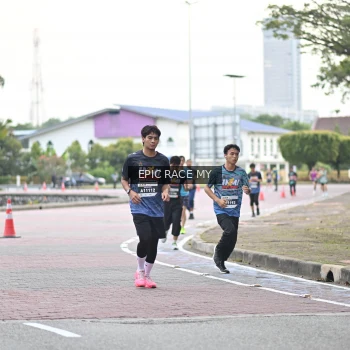 Runner Photo 4003390