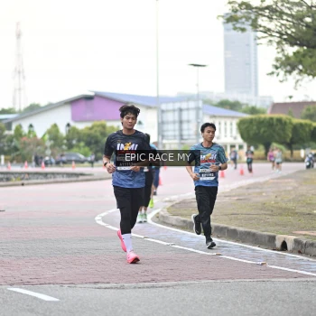 Runner Photo 4003398