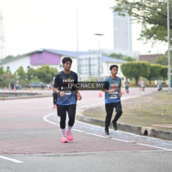 Runner Photo 4003400