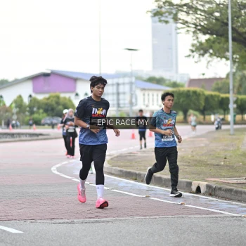 Runner Photo 4003401