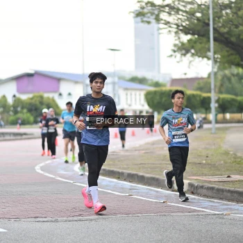 Runner Photo 4003403