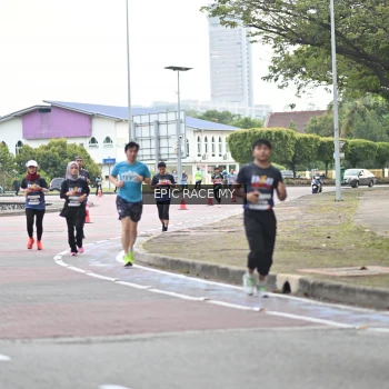 Runner Photo 4003419
