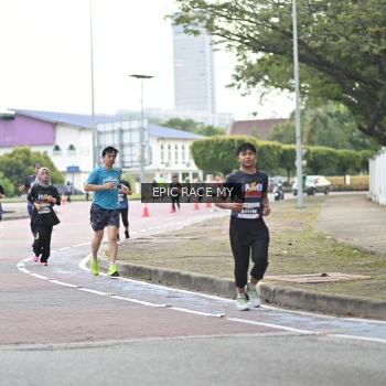 Runner Photo 4003427