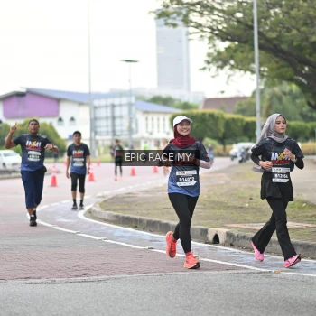 Runner Photo 4003471