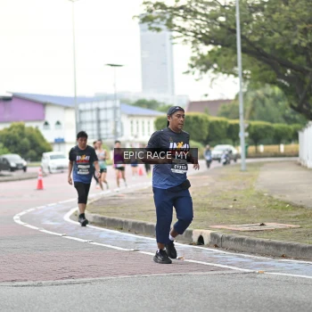Runner Photo 4003485