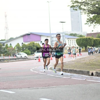 Runner Photo 4003495