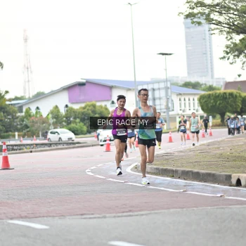 Runner Photo 4003498