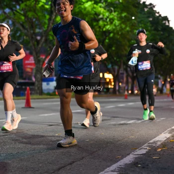 Runner Photo 4003499