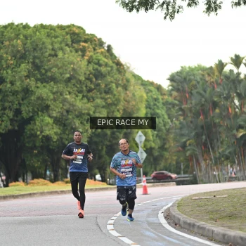 Runner Photo 4003692