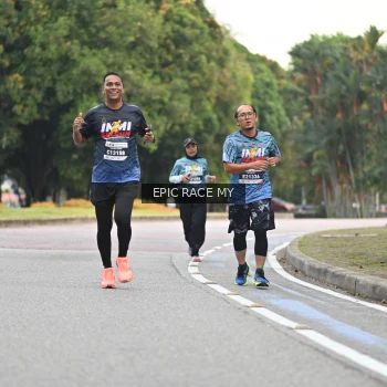 Runner Photo 4003695