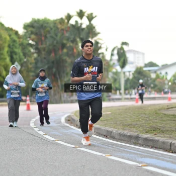 Runner Photo 4003716