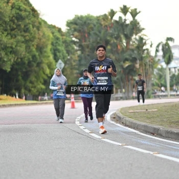Runner Photo 4003717