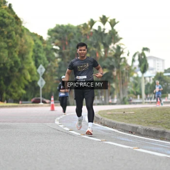 Runner Photo 4003761