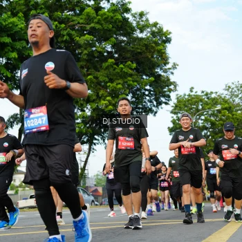 Runner Photo 4003894