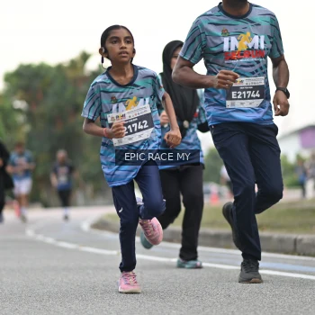 Runner Photo 4004003