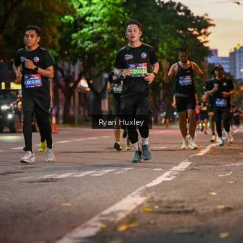 Runner Photo 4004047
