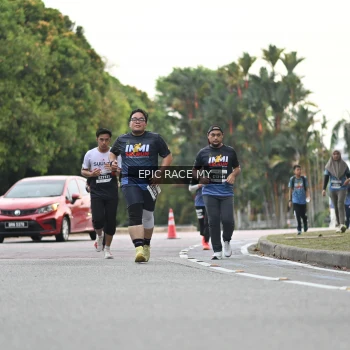 Runner Photo 4004085