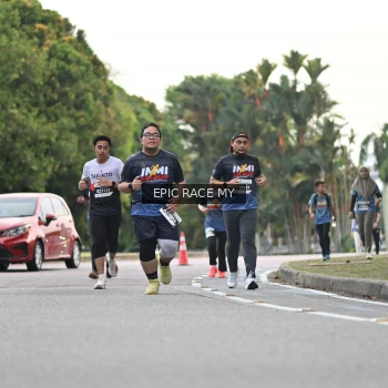 Runner Photo 4004106