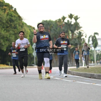Runner Photo 4004108