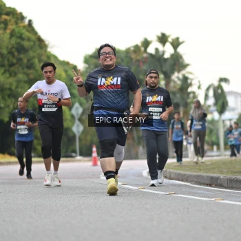 Runner Photo 4004121