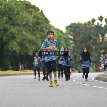 Runner Photo 4004199