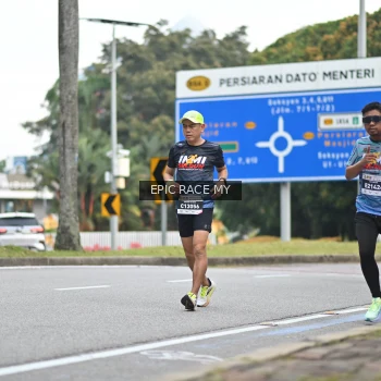 Runner Photo 4004337
