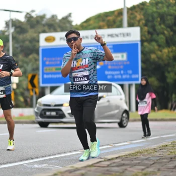 Runner Photo 4004355