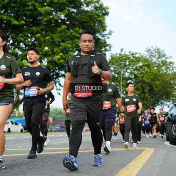 Runner Photo 4004423