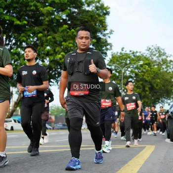Runner Photo 4004430