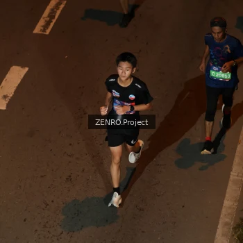 Runner Photo 4004496
