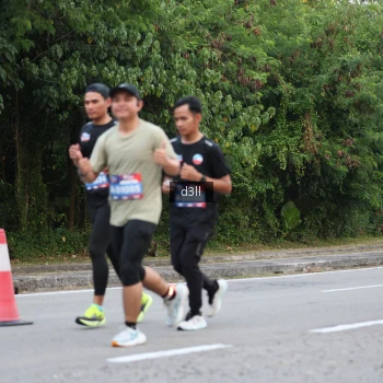 Runner Photo 4004531
